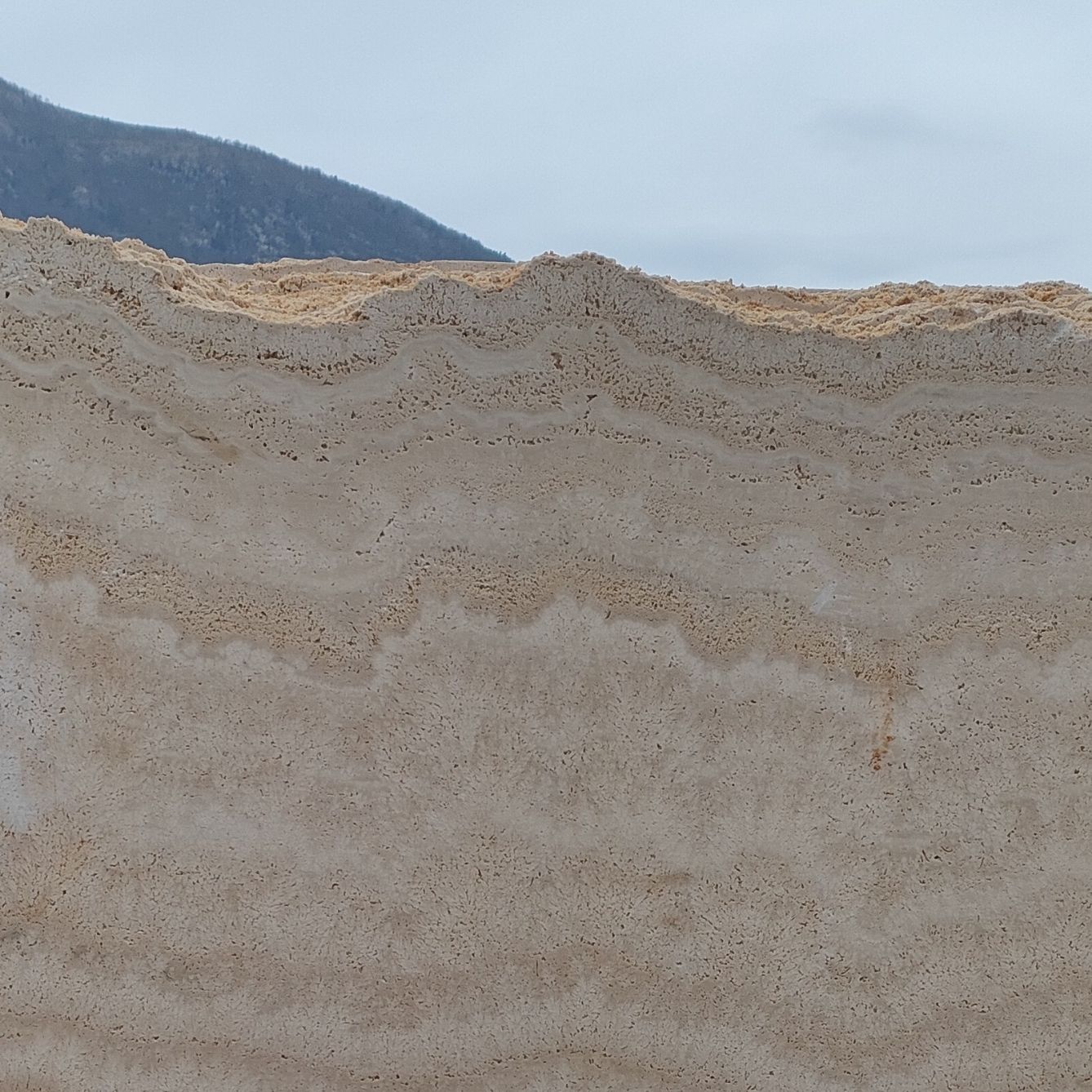 Lavorazione artigianale del travertino